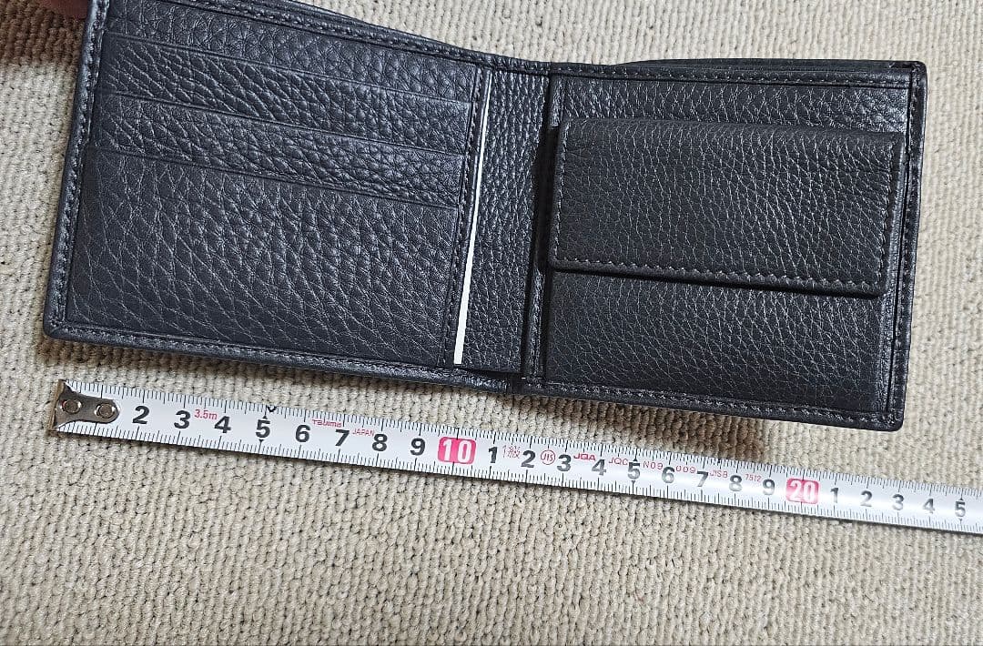 【新品未使用】GUCCI 二つ折り財布 革 レザー