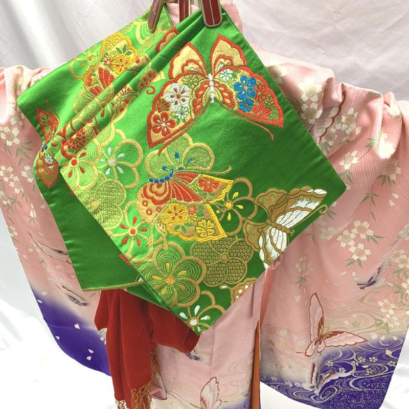 504ag8□七五三 七歳 女児 着物&袋帯&長襦袢 金駒刺繍 蝶□美品