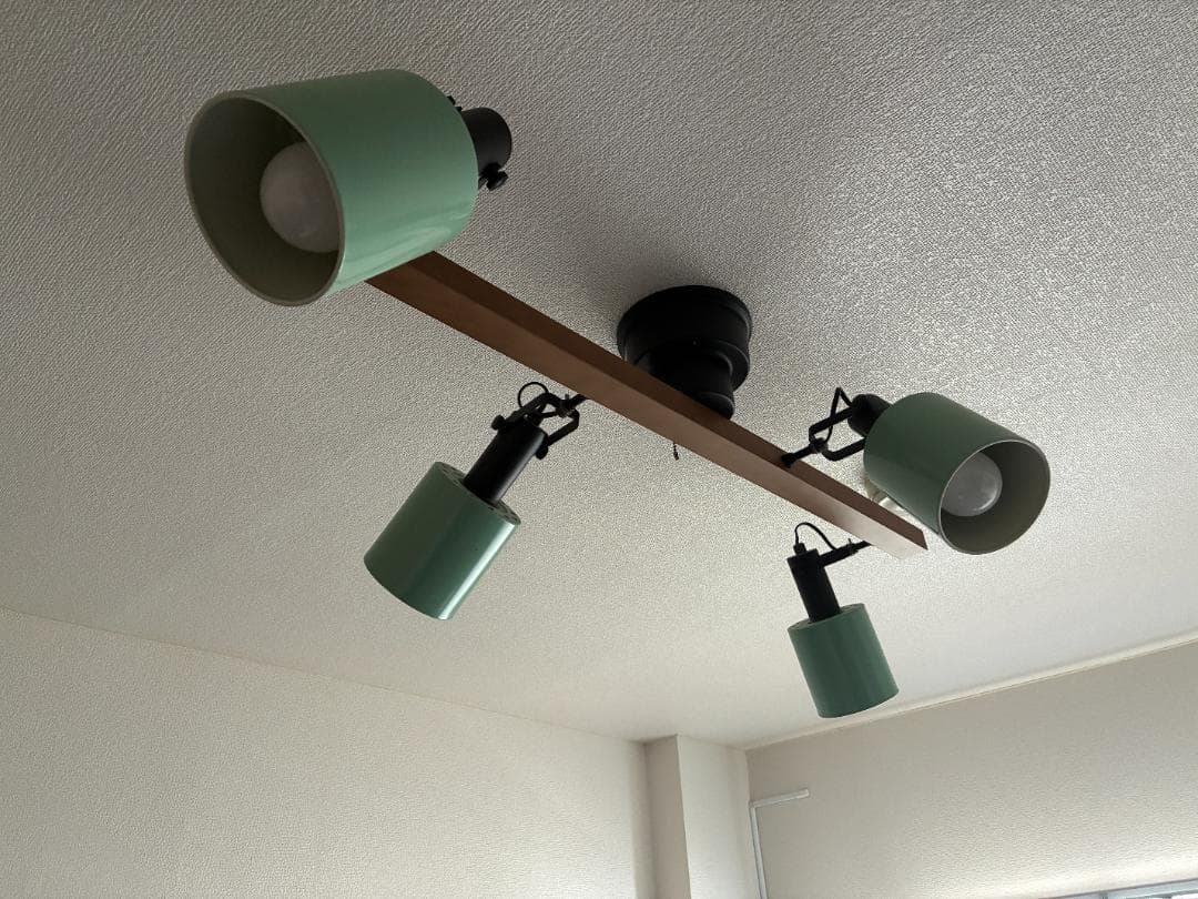 ELUX REVO 4 シーリングスポットライト