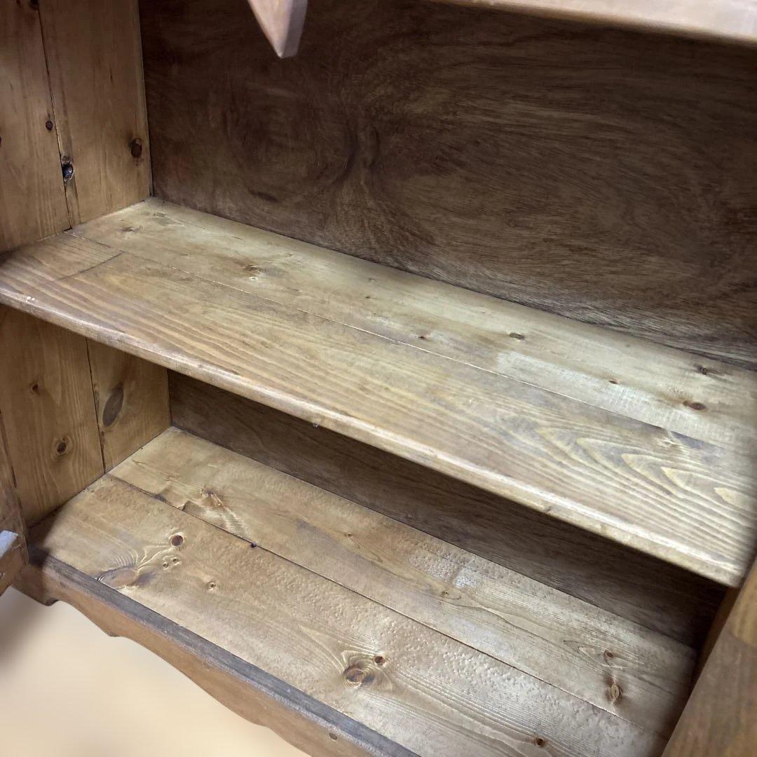 カントリー家具　キャビネット　ハート