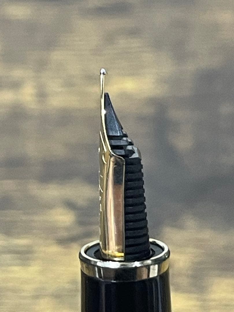 筆記確認＆洗浄済み　旧ニブ　ホワイトゴールド　21金　　セーラー　万年筆