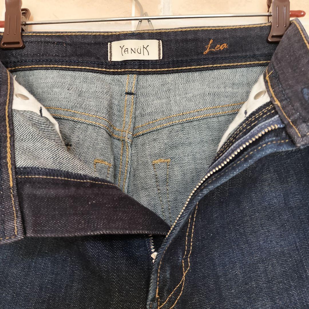 【美品】YANUK ボーイズストレート LEA size23 57111230