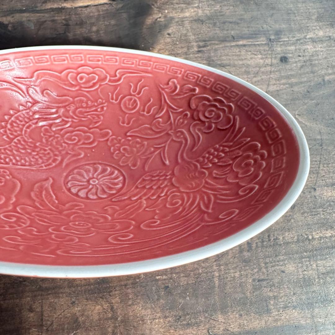 定窯　大皿　飾皿　茶碗　龍紋　鳳凰紋　陽刻　宋代　中国美術