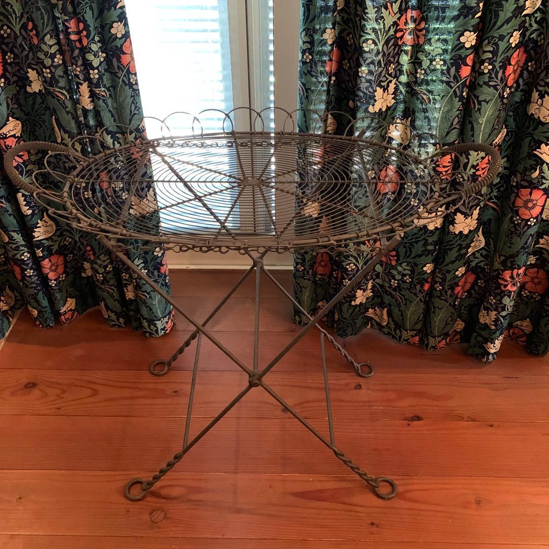 アイアンテーブル