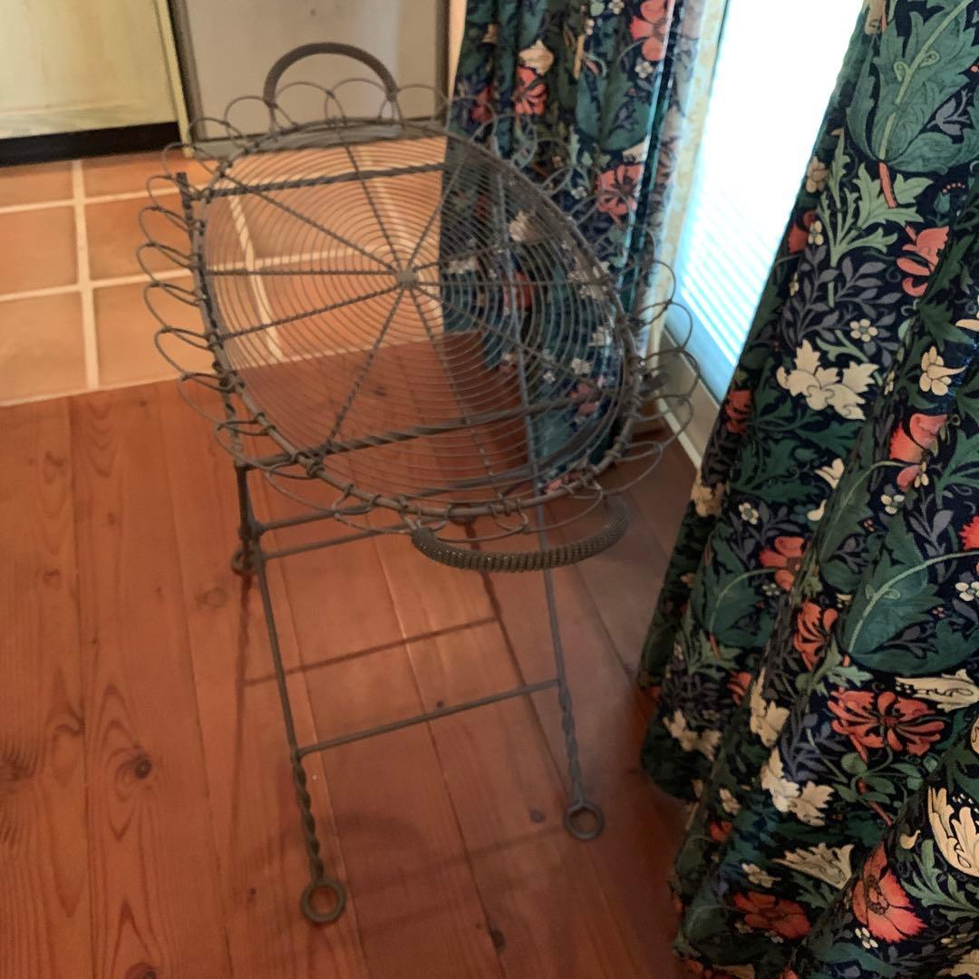 アイアンテーブル