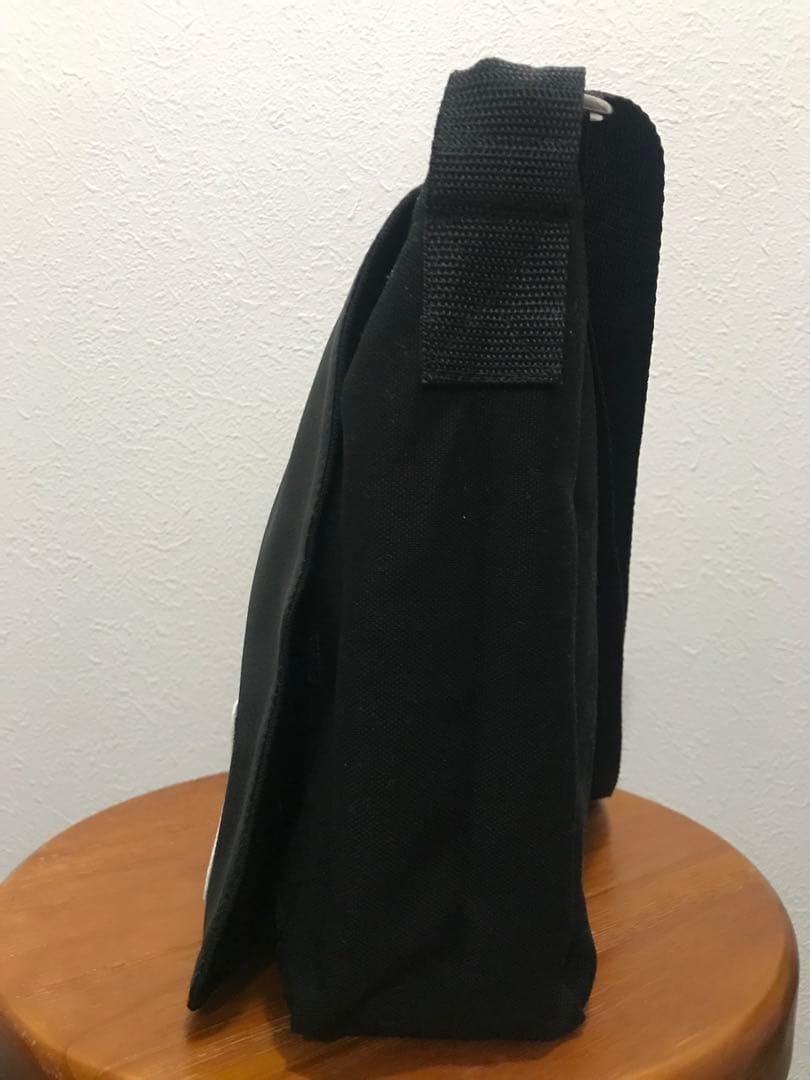 GlyPhS original music音符柄 フラップ メッセンジャーバッグ