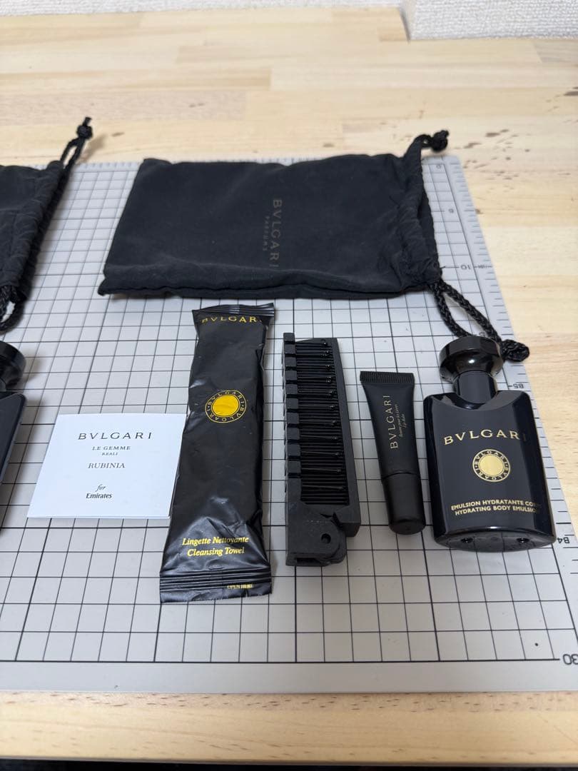 ブルガリ アメニティポーチ エミレーツ航空 ファーストクラス BVLGARI