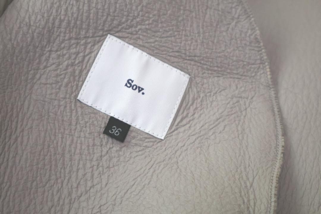 Sov ソブ の ムートン 毛皮ファーを使用した ダウン ジレ コート