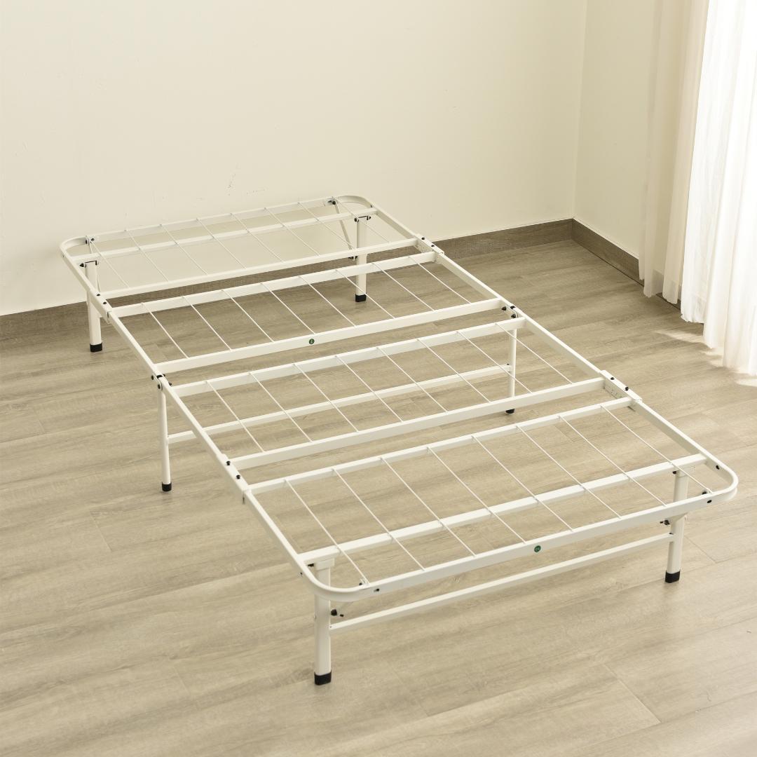 新生活応援！パイプベッド 折りたたみベッド シングル　省スペース WHITE