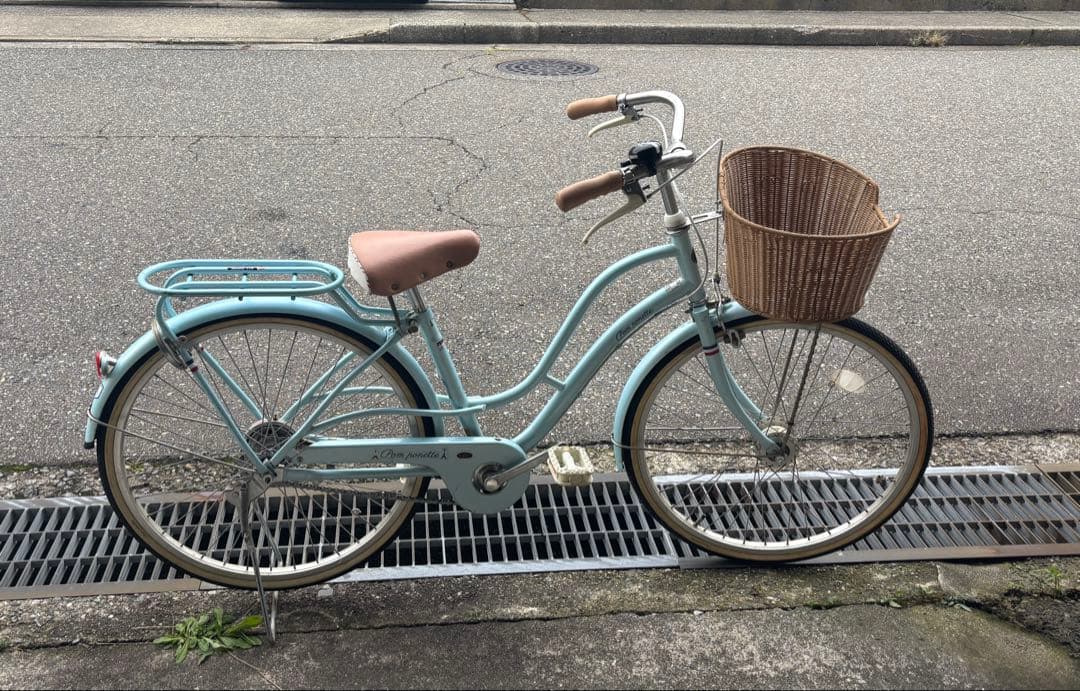 引き取り限定asahi 子供用自転車 水色 26インチ