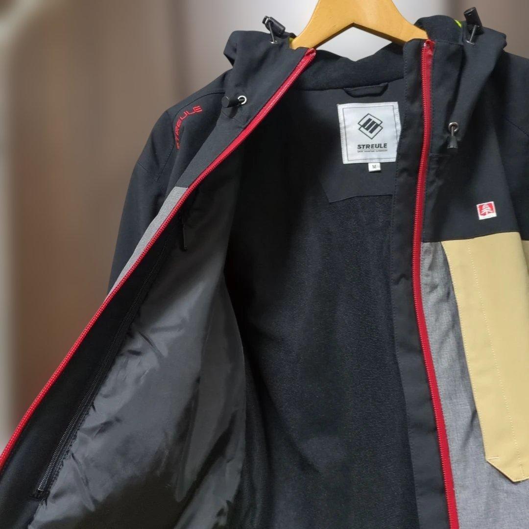 きれいです　STREULE　シュトロイレ　スノーボードウェア