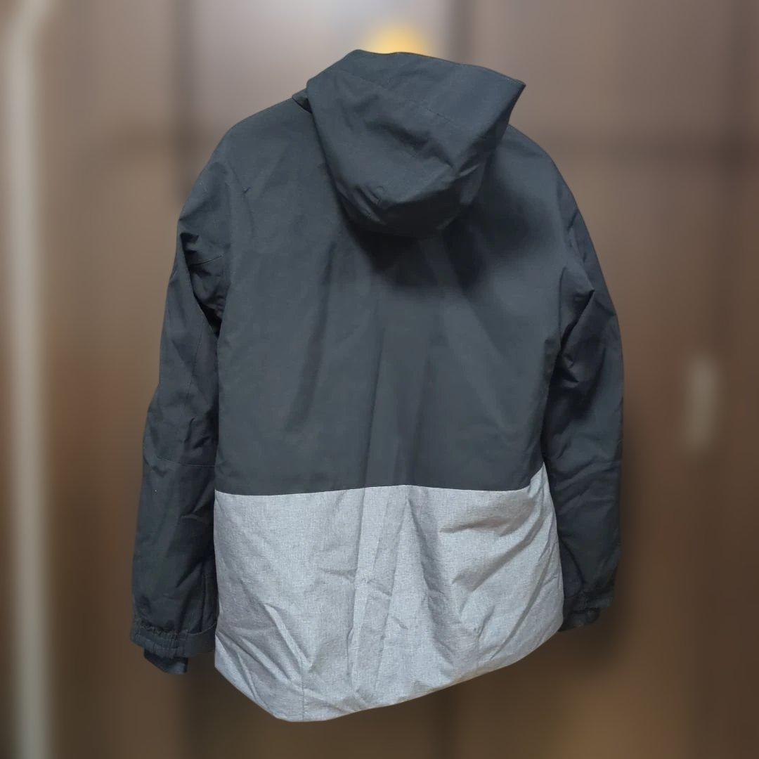 きれいです　STREULE　シュトロイレ　スノーボードウェア