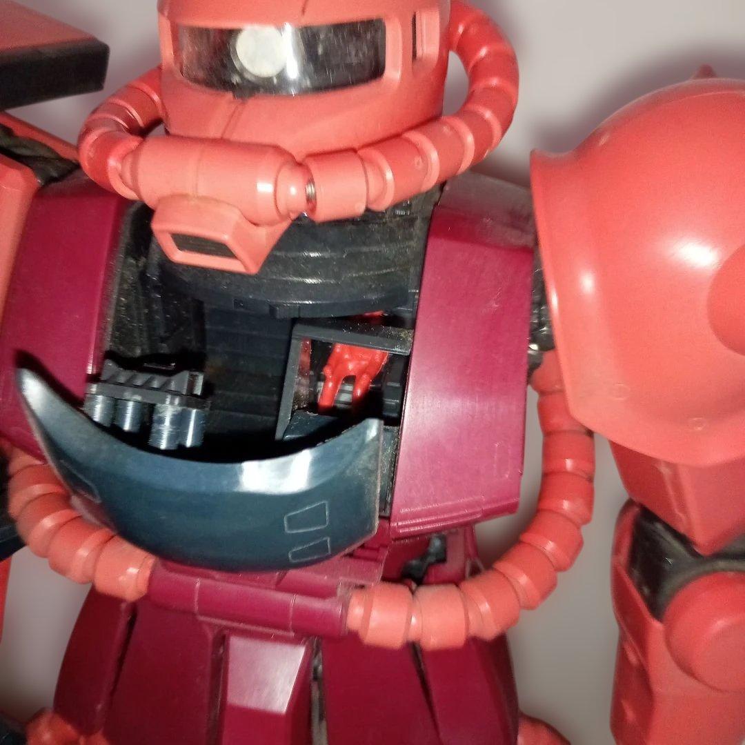 PG 1/60 MS-06S シャア専用ザクⅡ＆機動戦士ガンダム完成品　ガンプラ