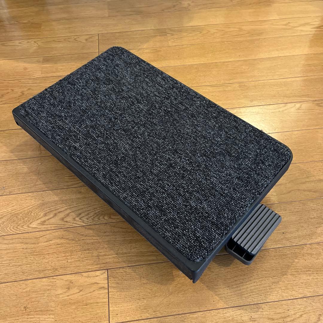 オカムラ pierpo ピエルポ　フットレスト MS85YB ブラック