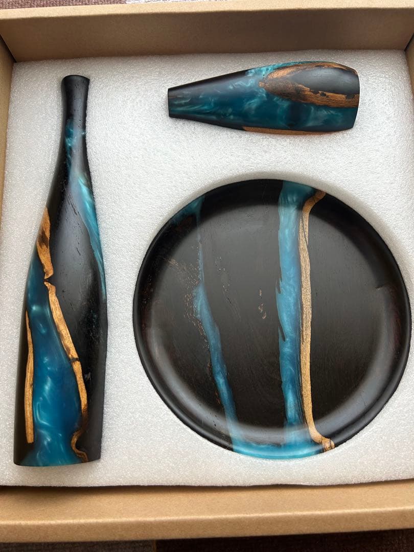 天然胡桃の木とレジン（樹脂）融合美、木製アートお茶盤プレートと花瓶3点セット