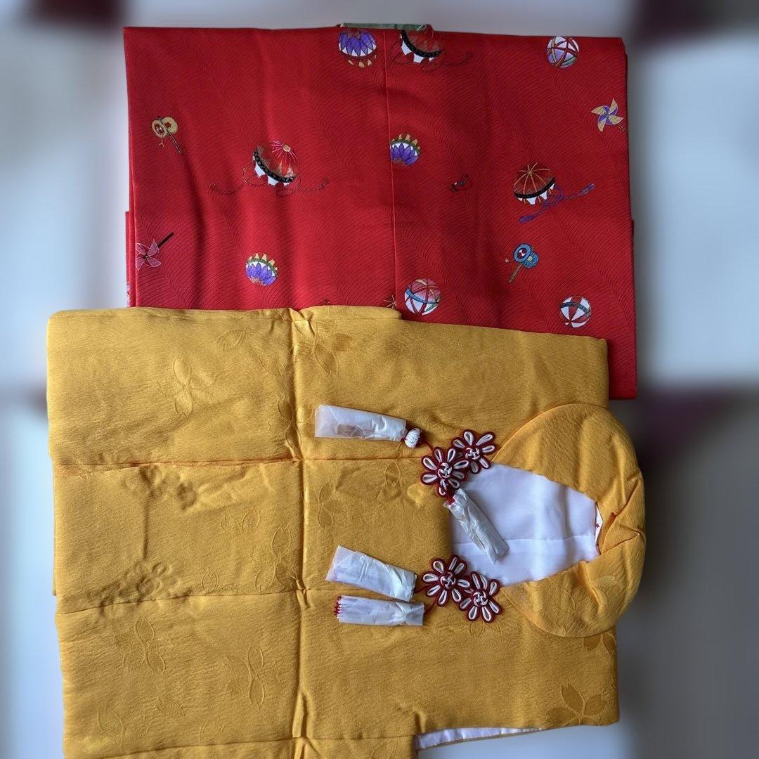 七五三用 三歳用　赤い？朱色の着物と黄色被布襦袢付　百貨店誂