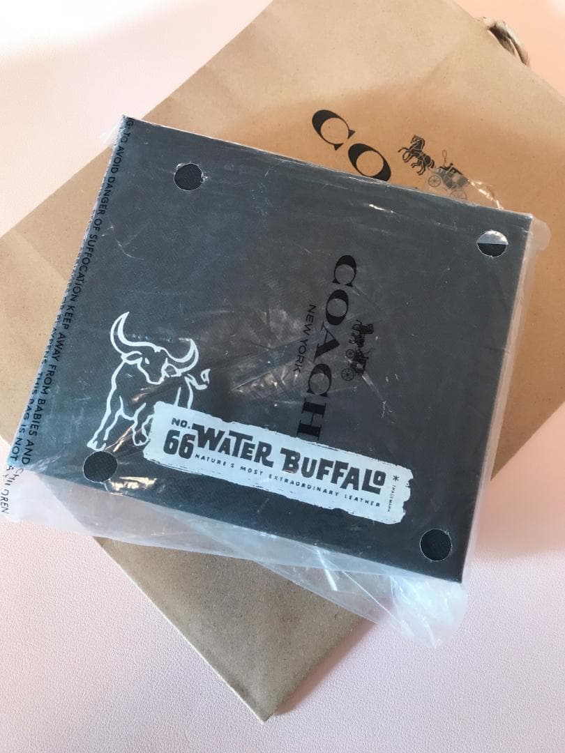 atom 新品COACH  ケース ウォーター バッファロー レザー