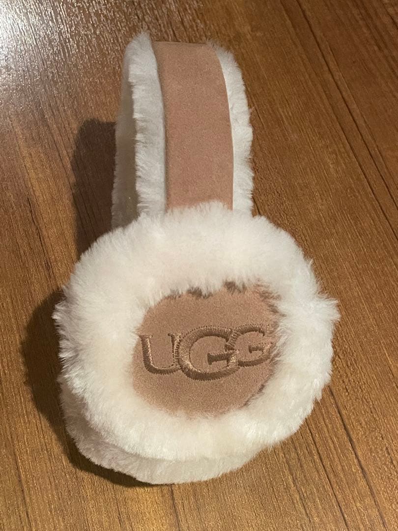 UGG ベージュファー イヤーマフ