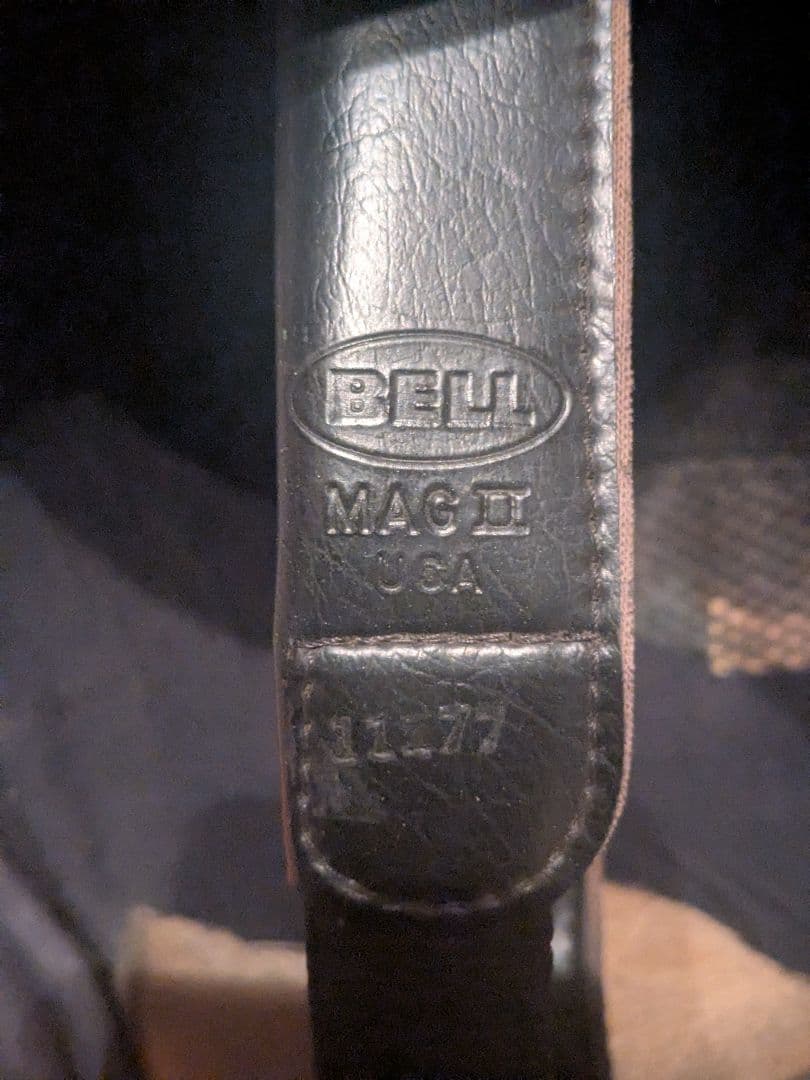 BELL 　MAGⅡ USA　ビンテージヘルメット　MADMAX グース仕様