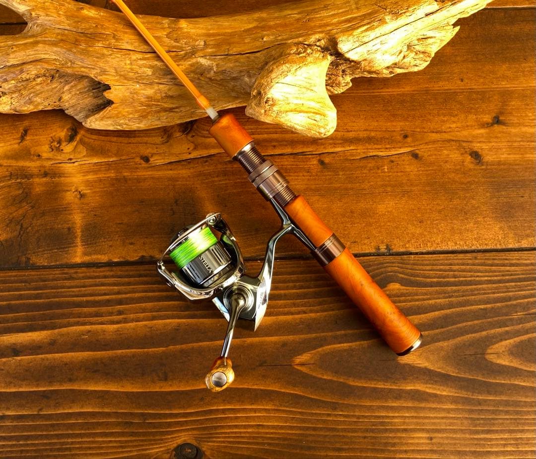 新品未使用　トラウトロッド　スピニング　ウッドグリップ　グラスロッド　渓流釣り