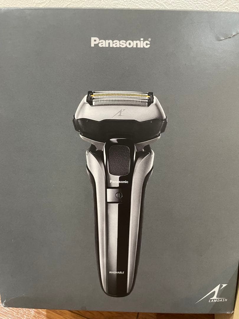 小*ん様 ラムダッシュPROメンズシェーバー5枚刃 洗浄器付きシルバー ES-L