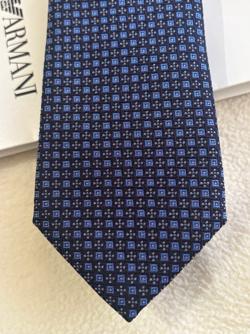 なななプレゼントにも新品未使用ラッピング済みエンポリオ・アルマーニネクタイ
