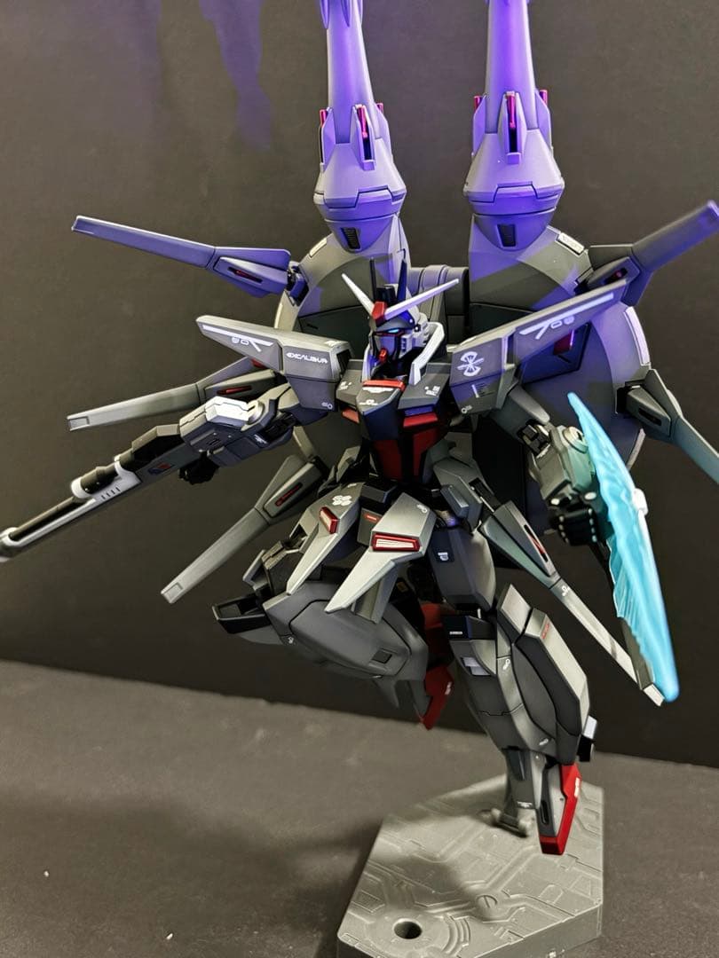 せ*り様 HG レジェンドガンダム　全塗装完成品　台座付属