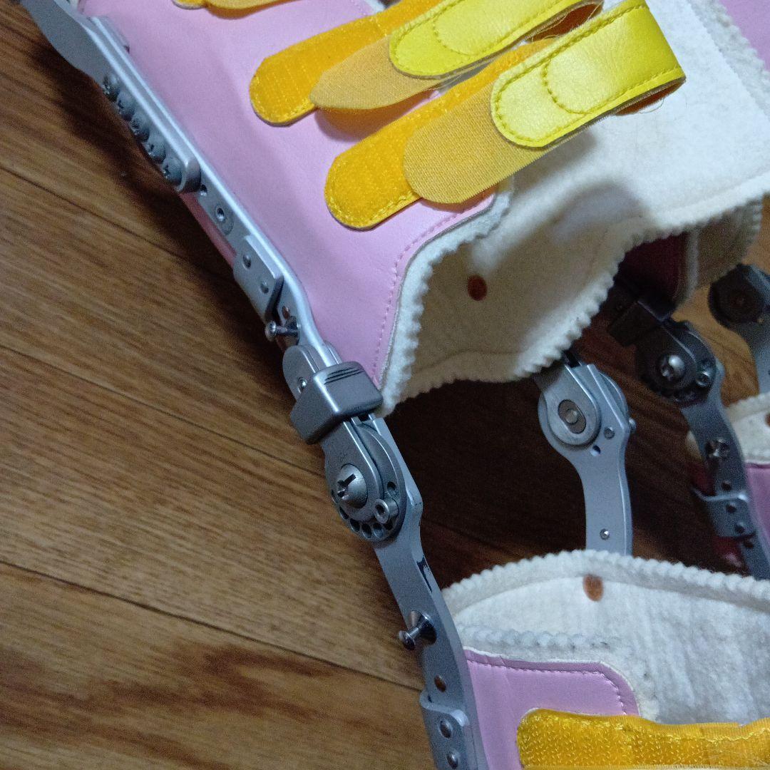 長下肢装具　子供用