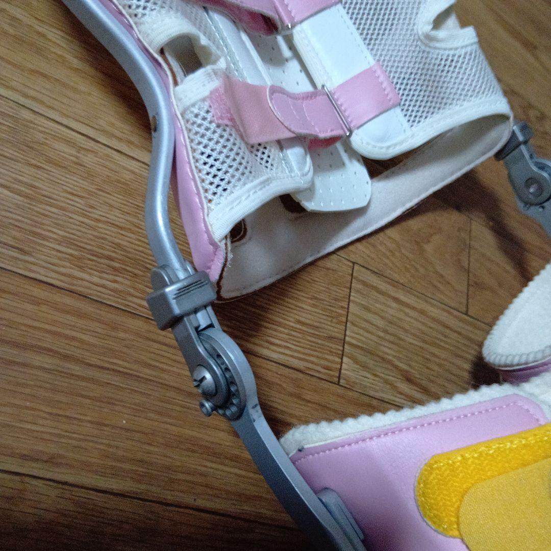 長下肢装具　子供用