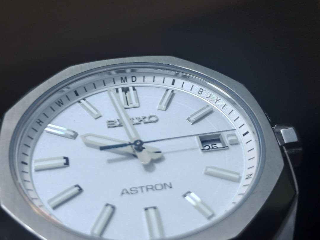 SEIKOアストロン腕時計