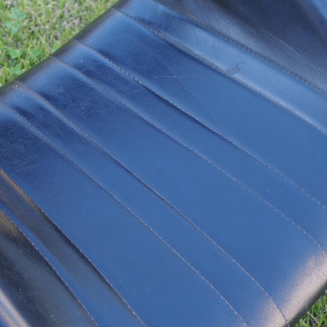 ①ラウンジチェア 黒 ミッドセンチュリー 昭和レトロ