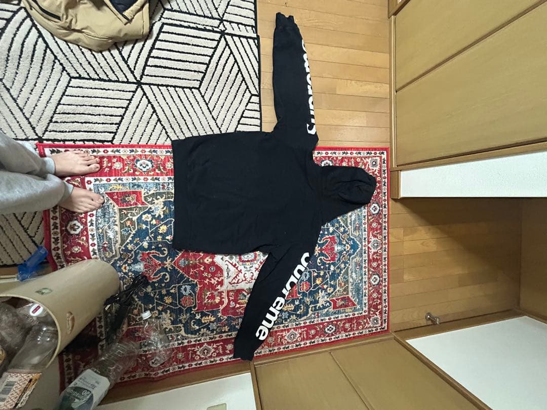 supreme パーカー