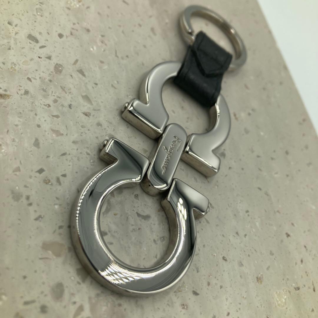 ！極美品！　フェラガモ　キーリング　キーケース　45A