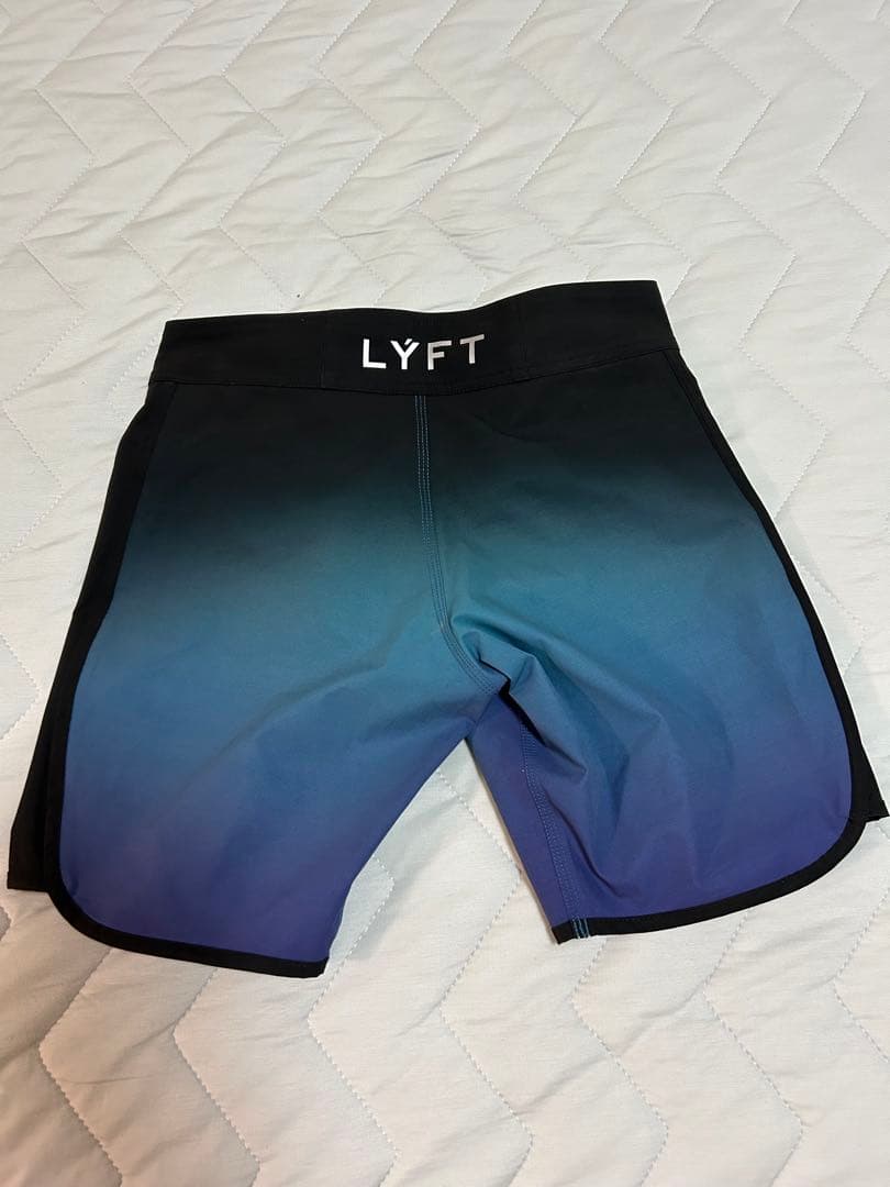 LYFT ステージショーツ　XS 青
