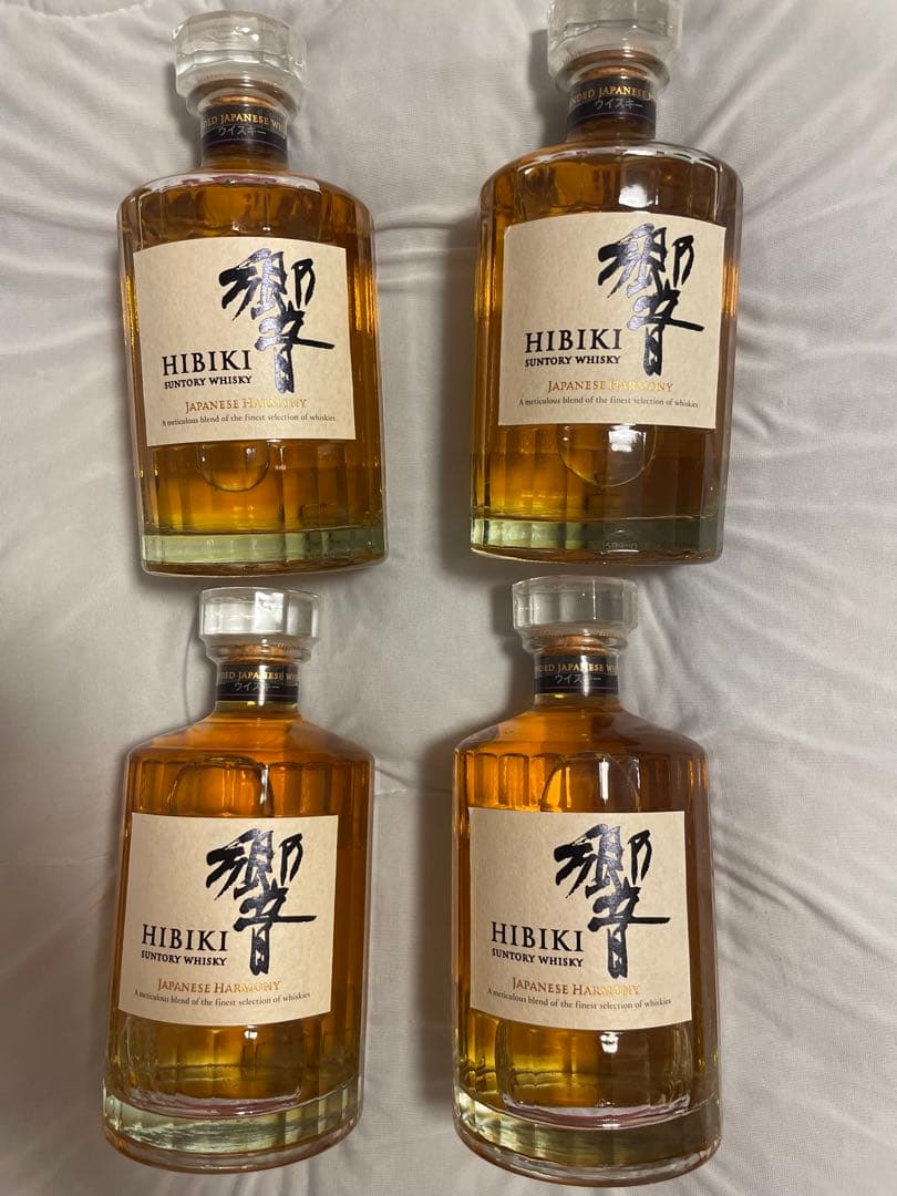 サントリー 響 ジャパニーズハーモニー 700ml 4本