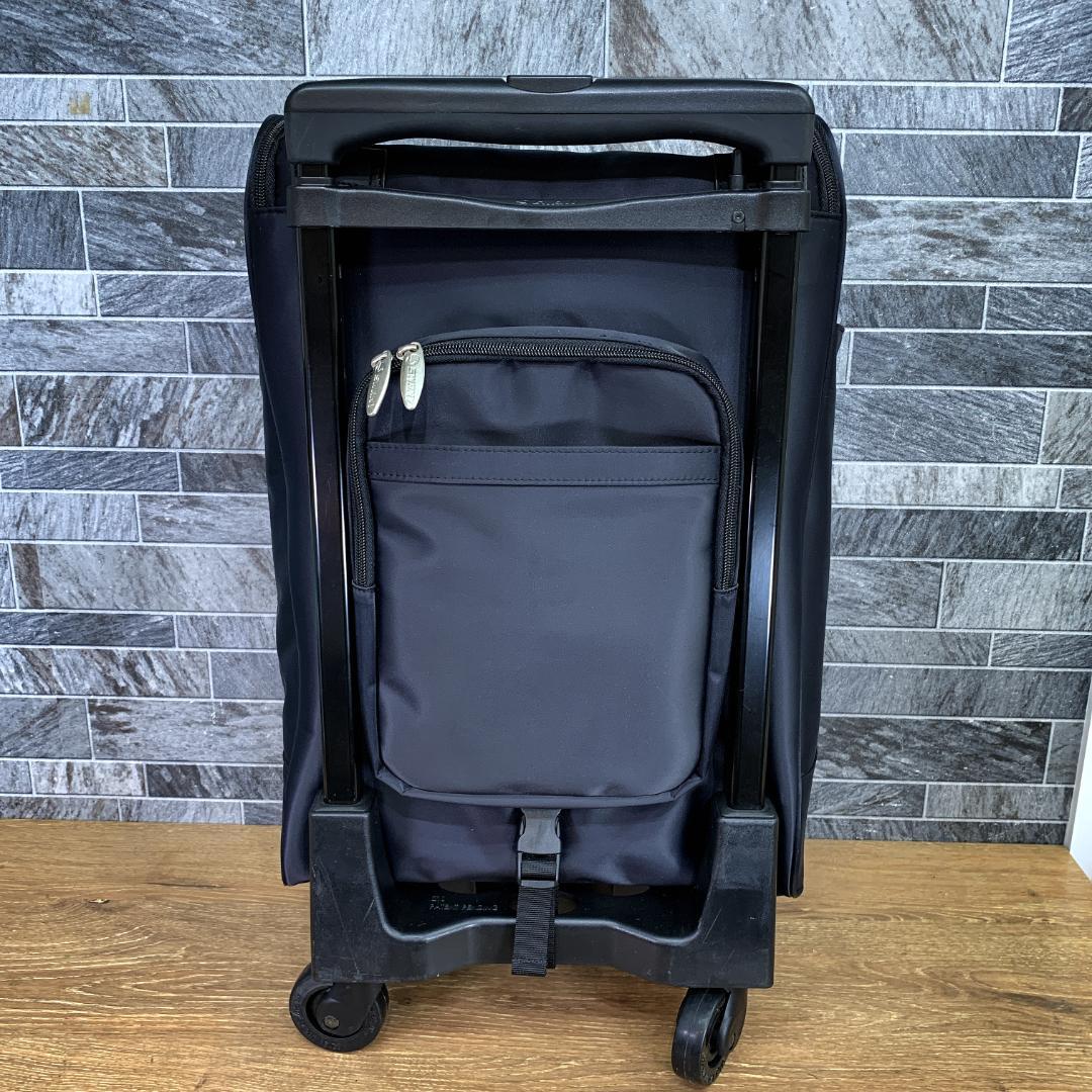 Shige　美品　スワニー ジップ　4輪　キャリーバッグ　車輪ストッパー付