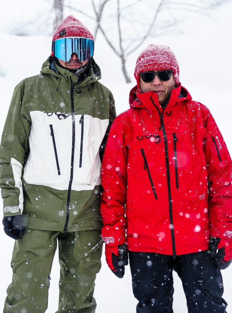 未使用 Burton ak 457 GORE-TEX ガイド ジャケット 赤