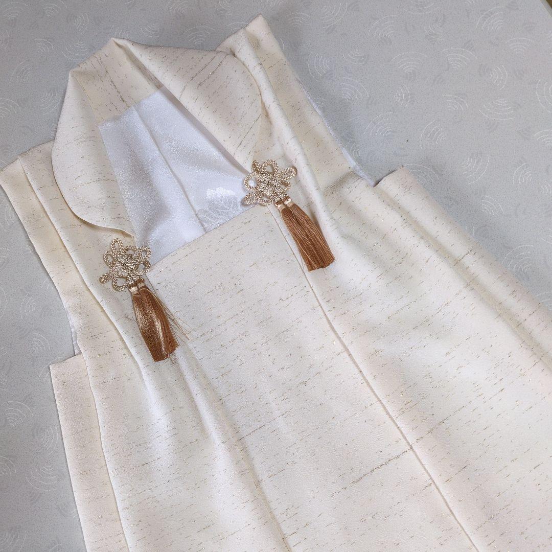 七五三３歳正絹アイボリー色に金糸が織り込まれた手縫いの被布（中綿無し）