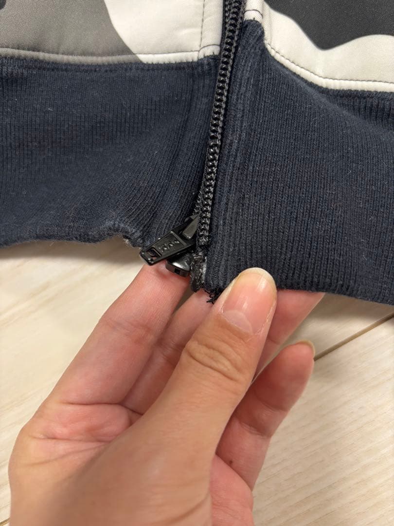 トップス Supreme small box WINDSTOPPER Zip Up