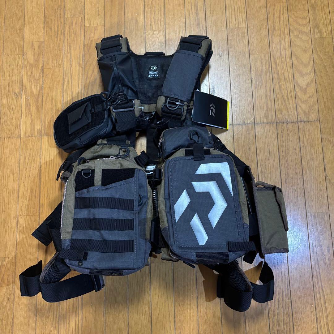 ダイワ ベンチクール ゲームベストV DF-6122 ※新品未使用※