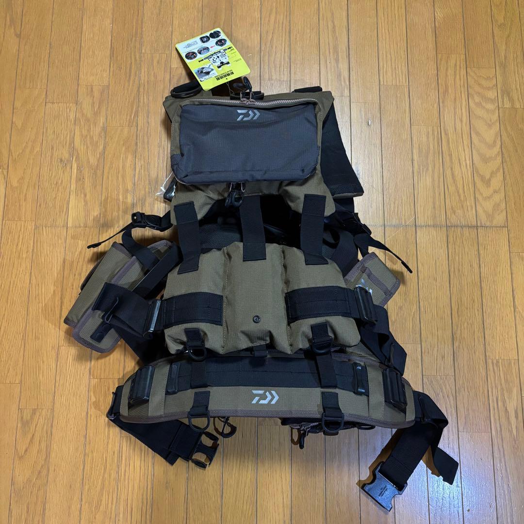 ダイワ ベンチクール ゲームベストV DF-6122 ※新品未使用※