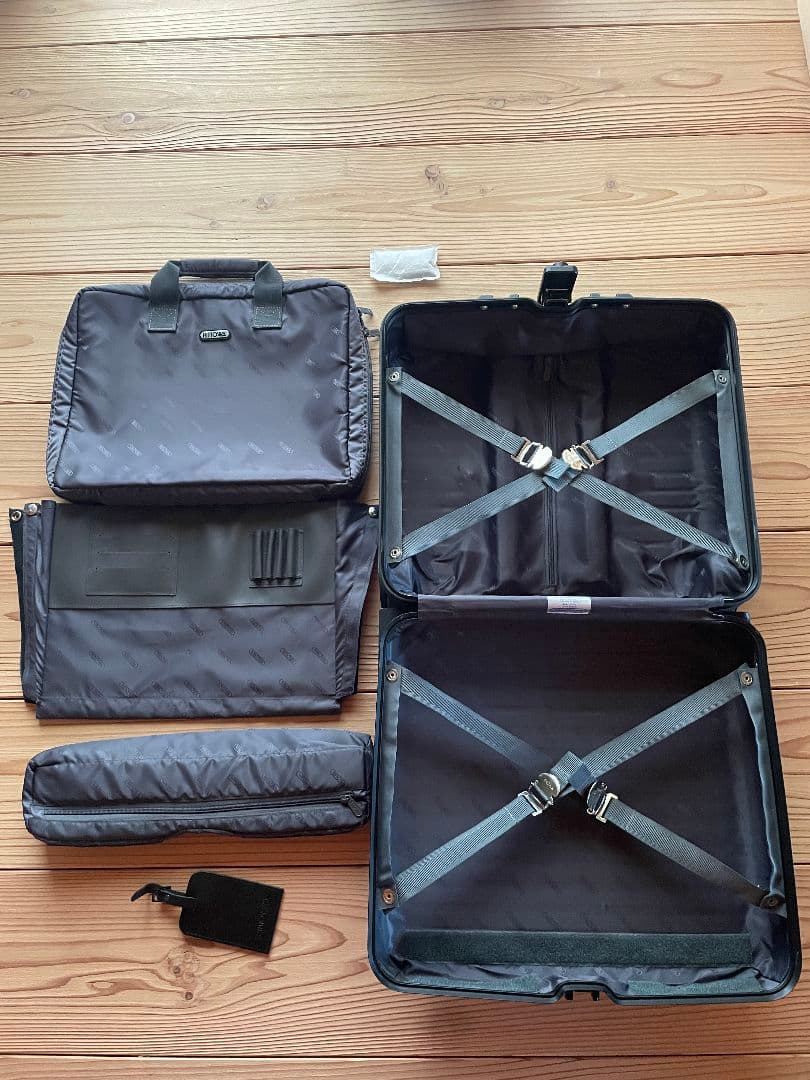 リモワ トパーズ ステルス 2輪 RIMOWA TOPAS マットブラック