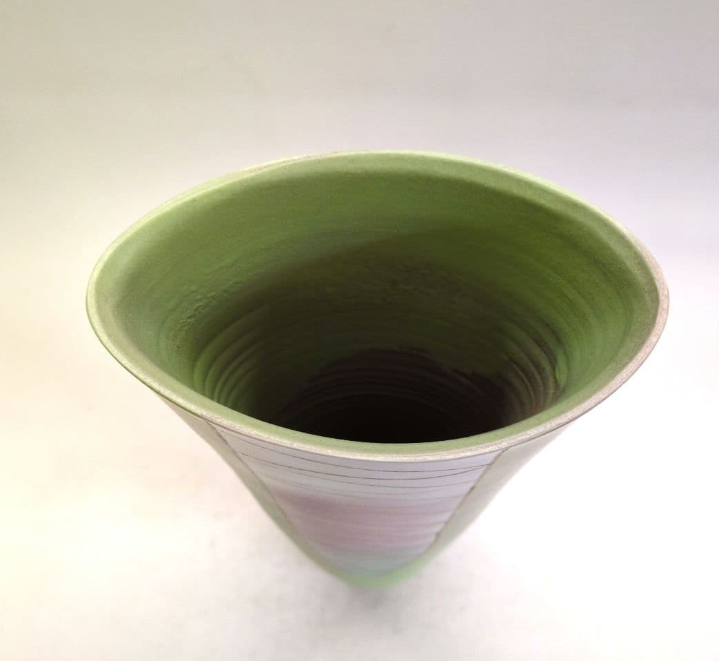 若草色の手造り花器　池坊好み　池坊花器