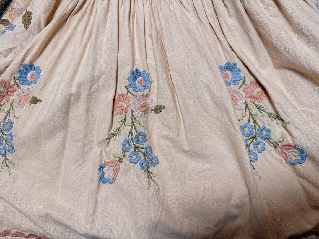 apolina mia dress 5-7 刺繍入りベージュ長袖ワンピース