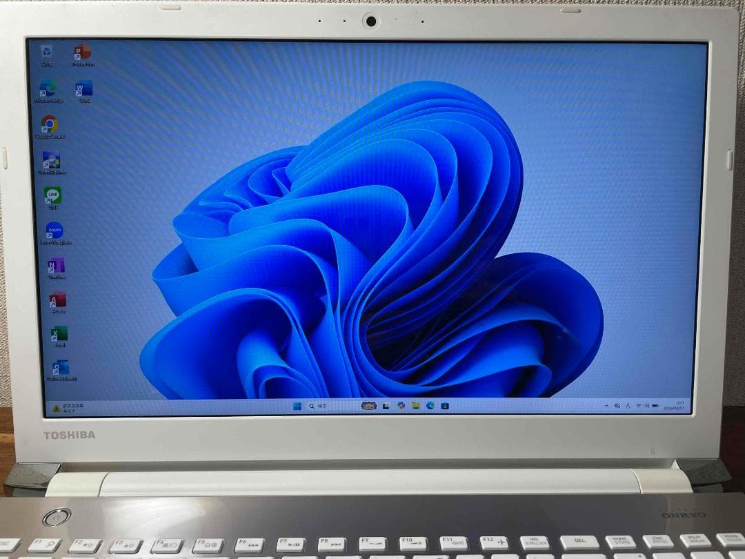 Win11 Office搭載 dynabook メモリ8GB新品SSD240GB