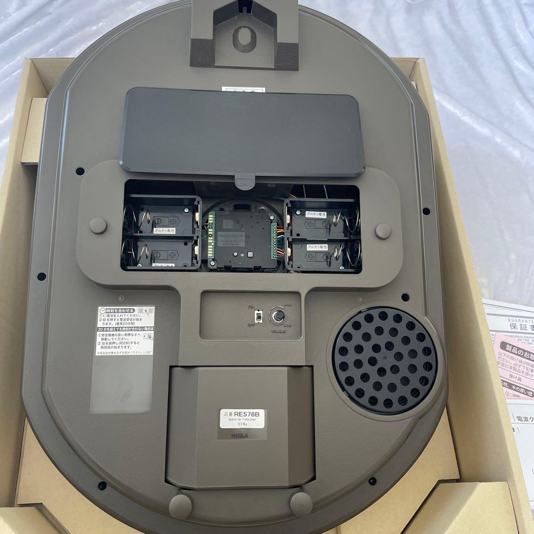 相談中箱付きセイコーSEIKO 掛時計 音楽機能付き電波クロック　スワロフスキー