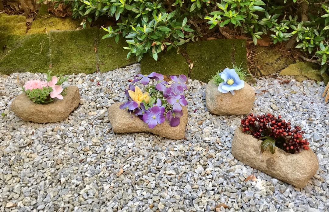【天然自然石・石鉢・苔鉢・寄せ植え鉢・多肉植物鉢４個】庭石オブジェ造園水石天然石