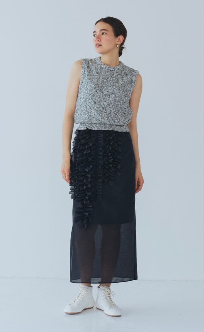 【新品未使用】yori たっぷりフリルシアースカート ブラック 38