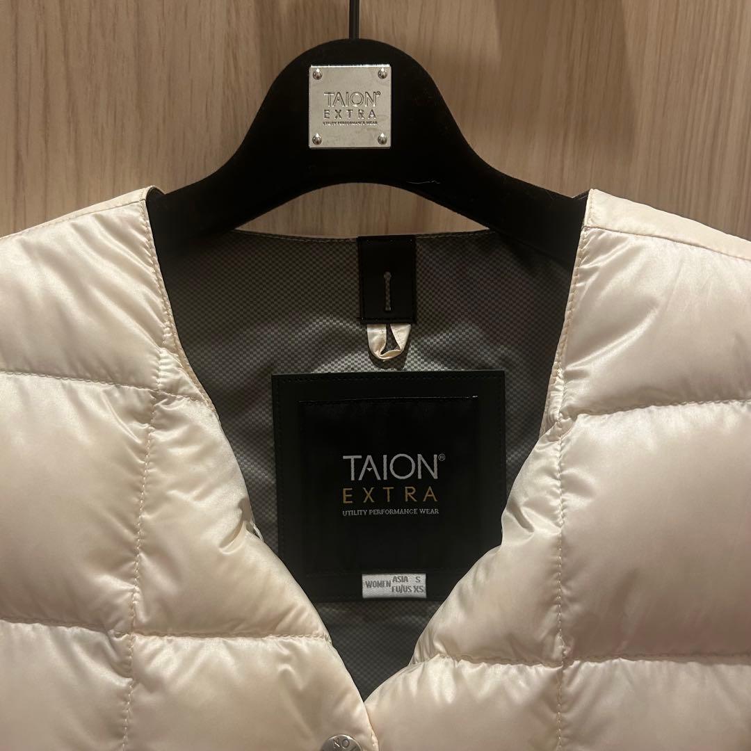 美品！TAION EXTRA ホワイト ダウンジャケット　S