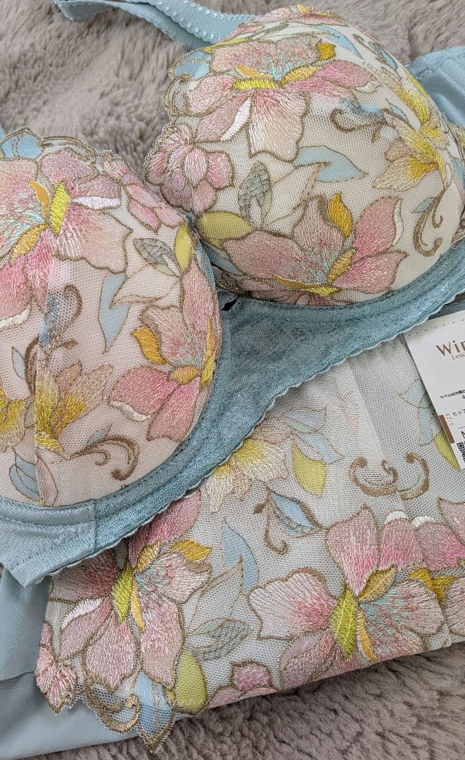 【新品】ワコール Wing レシアージュセットアップ 2点 ショーツ1点